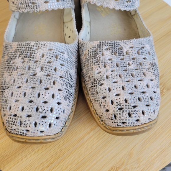 RIEKER Doris anitstress metallic leather perforated square toe Mary Jane shoes - Picture 14 of 16